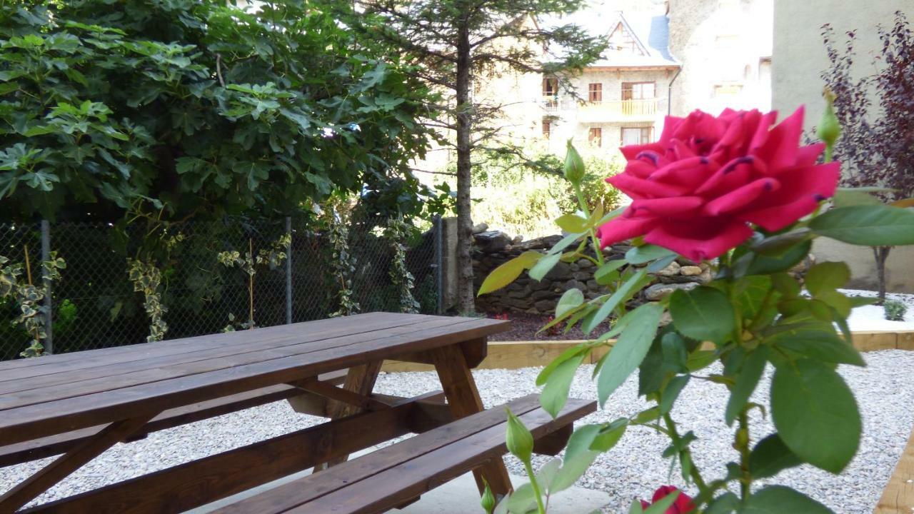Parc Apartaments Rialp Luaran gambar